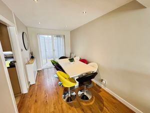 Dining area- click for photo gallery